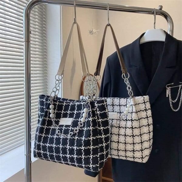 Chain Shoulder Bag